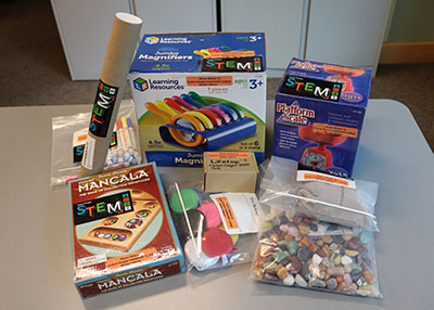 Contents of the Rocks Stem Hub Kit