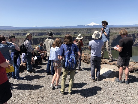 COCC Geology class at Lake Billy Chinook